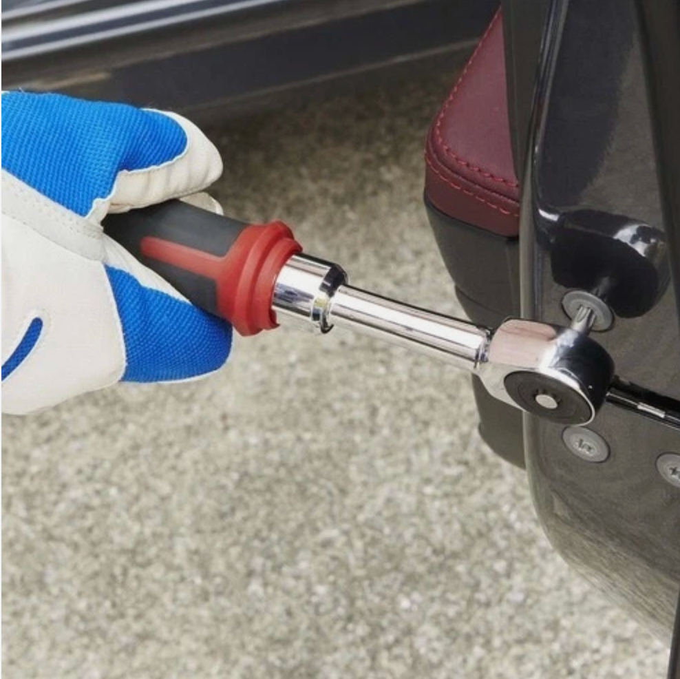 VESSEL 400ER3-1M Cordless Electric Slim Ratchet Wrench Set 31 Socket Bits